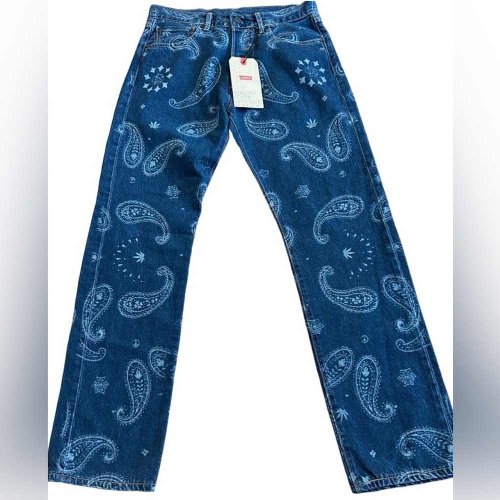 Levi’s x Snoop Dogg Lot 420 Paisley Jeans NWT 32x32 / 36x32 - Picture 2 of 11